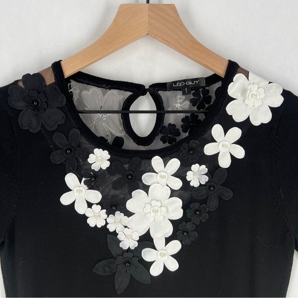 Leo Guy Elegant Black & White Floral Appliqué Short Sleeve Drop Waist Midi Dress - Picture 3 of 9